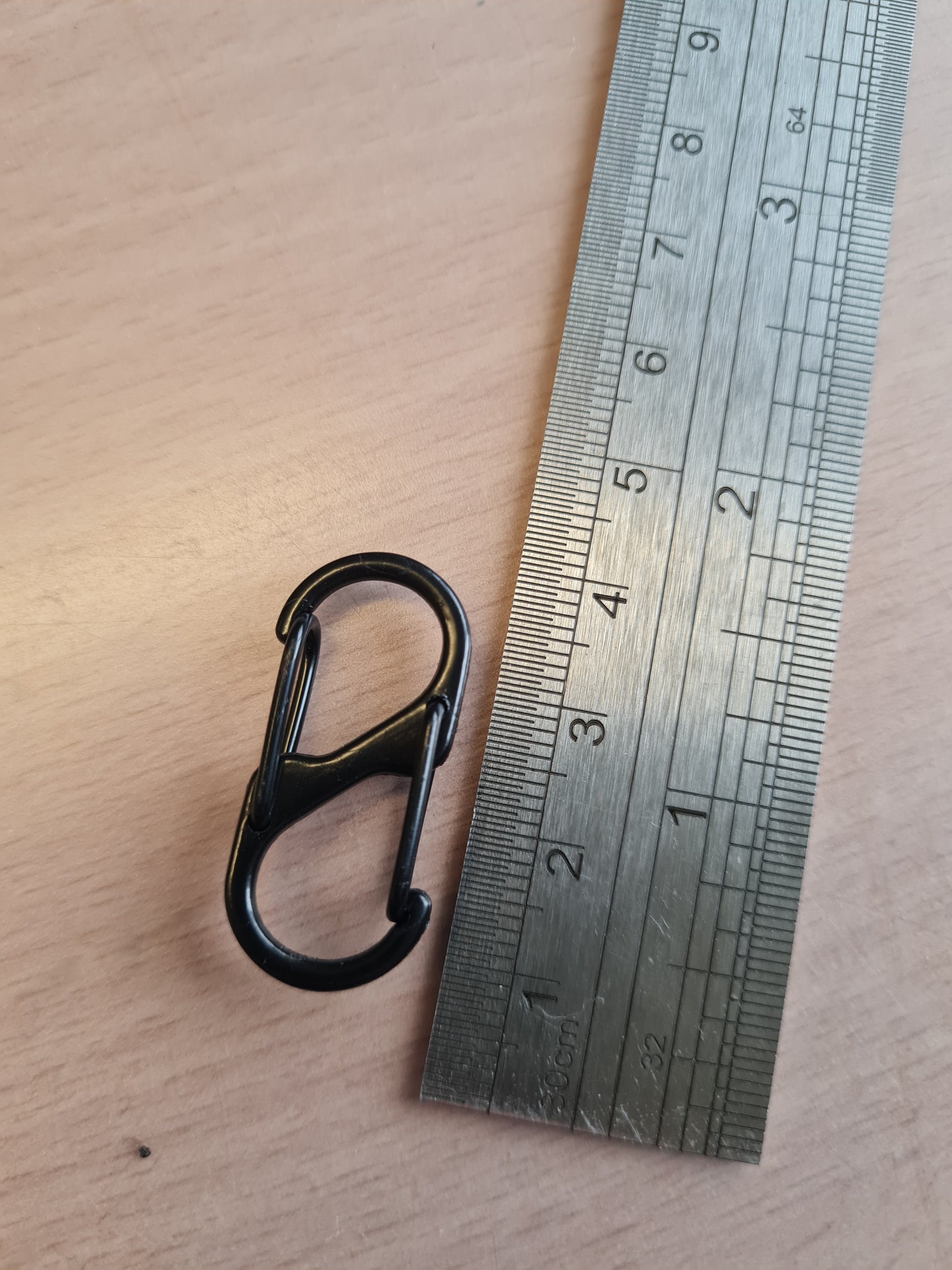 Metal Mini S shape Biner