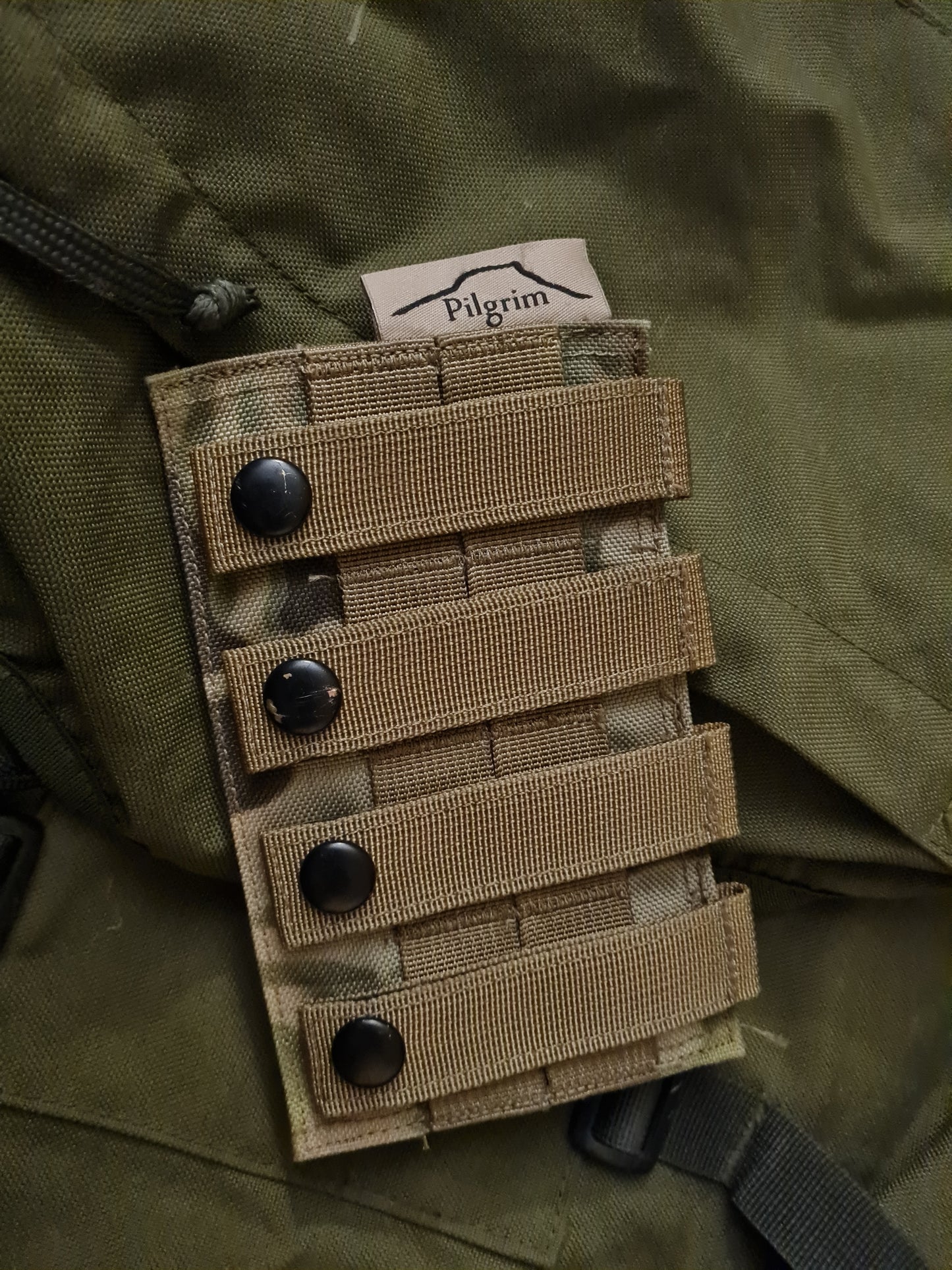 Bulldog and Pilgrim Molle Side Mag Pouch