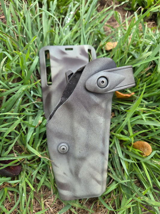 Safariland Glock 17 Holster